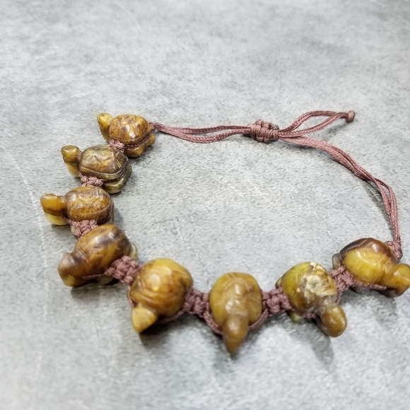 Artisan Jewelry - Turtle bracelet carved stone agate bracelet